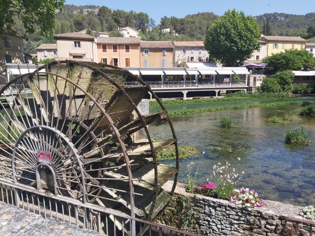 Gite Dans Les Pins Avec Piscine Βίλα Mazan Εξωτερικό φωτογραφία